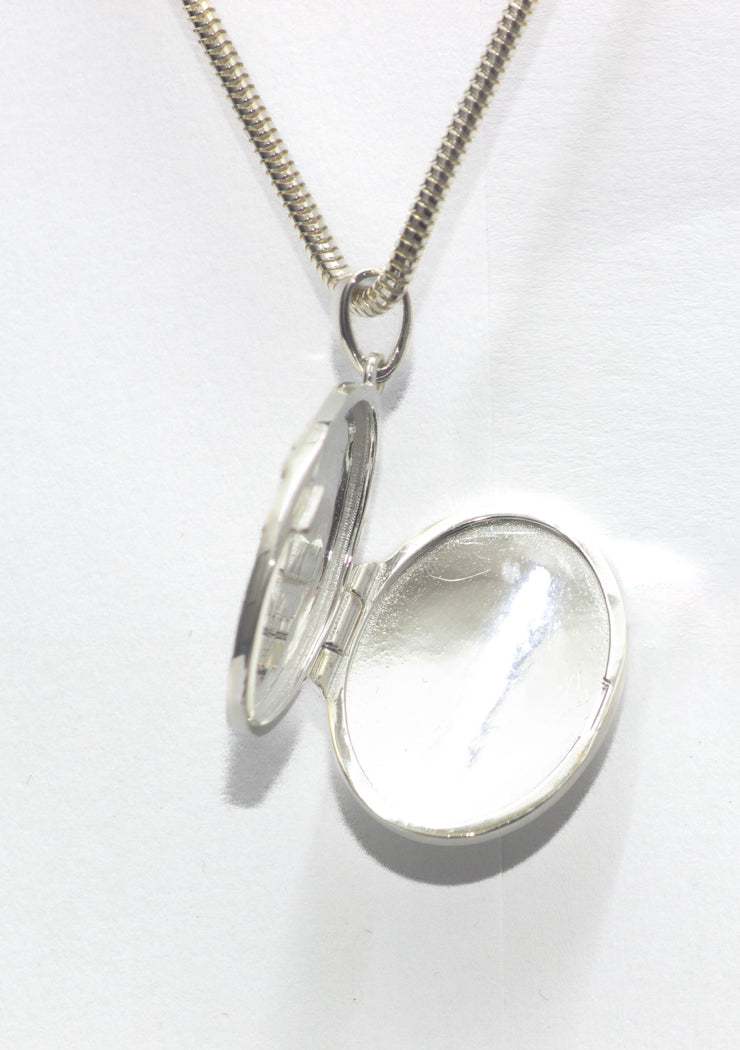 Oval locket necklace
