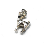 Doe pendant