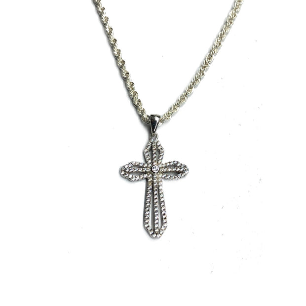 Cross pendant necklace