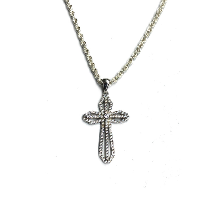 Cross pendant necklace