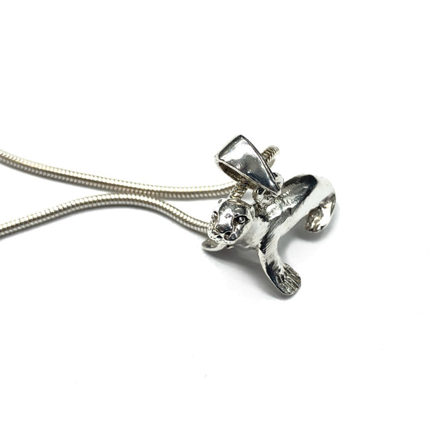 Seal pendant necklace
