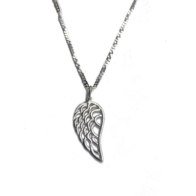 Wing pendant necklace