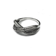 Infinity ring